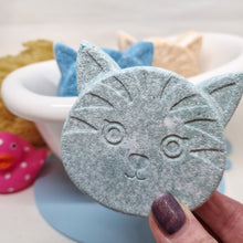 Load image into Gallery viewer, I've Got Felines For You Bath Bomb - Cat shaped Bath Bomb - puns - cat lovers