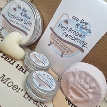 Load image into Gallery viewer, Reyt Proper Pampering - Yorkshire Pampering gift set - Yorkshire lovers
