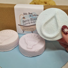 Load image into Gallery viewer, Shower Foamers Selection Box - Berry Blast - Foaming Body Wash