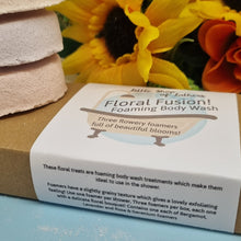 Load image into Gallery viewer, Shower Foamers Selection Box - Floral Fusion - Foaming Body Wash