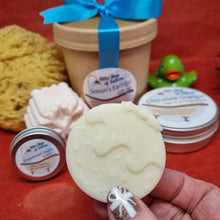 Load image into Gallery viewer, Seasons Eatings! Gift Set - Festive Pampering Gift Set - Christmas Gift - Festive Puns