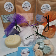 Load image into Gallery viewer, SUPER SECONDS SPECIAL OFFER - SPOOKY SELECTION MYSTERY BOX! - 7 x Halloween themed bath and body treats
