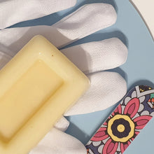 Load image into Gallery viewer, Helping Hands Intensive Hand and Nail Moisturising Treatment