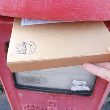 Load image into Gallery viewer, Good Friends Are Like Stars - Bath and Body Letterbox Gift Set