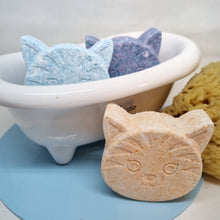Load image into Gallery viewer, I've Got Felines For You Bath Bomb - Cat shaped Bath Bomb - puns - cat lovers