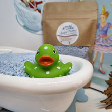 Load image into Gallery viewer, Sugar Plum Festive Fizzing Fairy Bath Dust - Christmas bath treat - Stocking Filler

