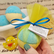 Load image into Gallery viewer, Yorkshire themed bath bomb - (Don&#39;t be a) Mardy Bum - Yorkshire gift ideas

