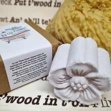 Load image into Gallery viewer, Ey Up Flower - Yorkshire themed Shower Flower - Foaming Body Wash - Yorkshire Token of Appreciation
