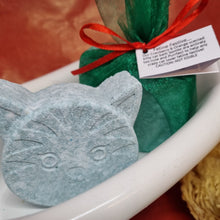 Load image into Gallery viewer, Feline Festive Bath Bomb - Cat shaped Bath Bomb - puns - cat lovers
