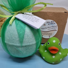 Load image into Gallery viewer, Matcha Mint Marvel Bath Bomb - Man Sized Bathing - Luxury Bathing Range
