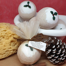 Load image into Gallery viewer, Christmas Pudding Bath Bomb - Festive bath treat - Christmas Stocking Filler
