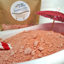 Load image into Gallery viewer, Mocktail Fizzing Bath Dust - Strawberry Daiquiri - Bath Cocktail
