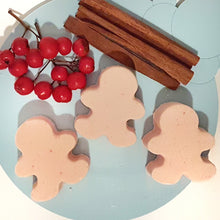 Load image into Gallery viewer, Gingerbread Men Mini Bath Bombs - Festive bath treat - Christmas Stocking Filler
